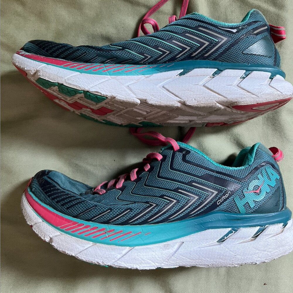 Hoka Blue/Turquoise/Pink Althetic Shoes US 8.5D